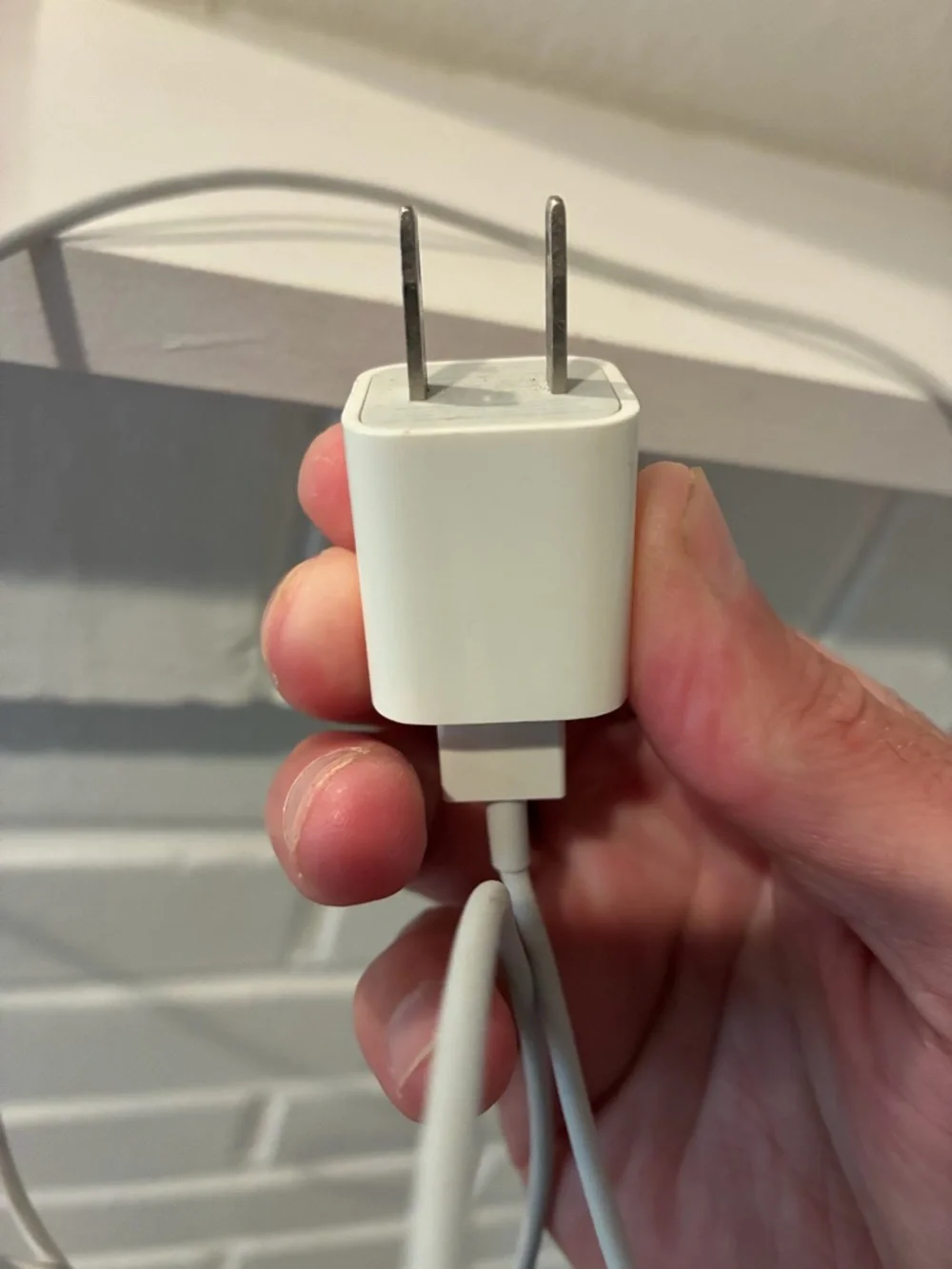 Apple A1385 Genuine White Lightning USB Wall Charger with Cable - 2 Pack